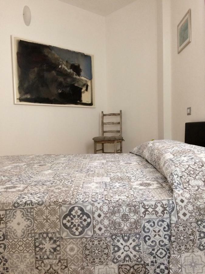 Hotel Joy Living à Sandrà Extérieur photo