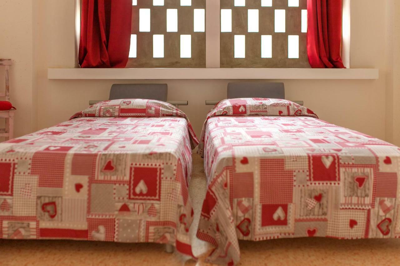 Hotel Joy Living à Sandrà Extérieur photo