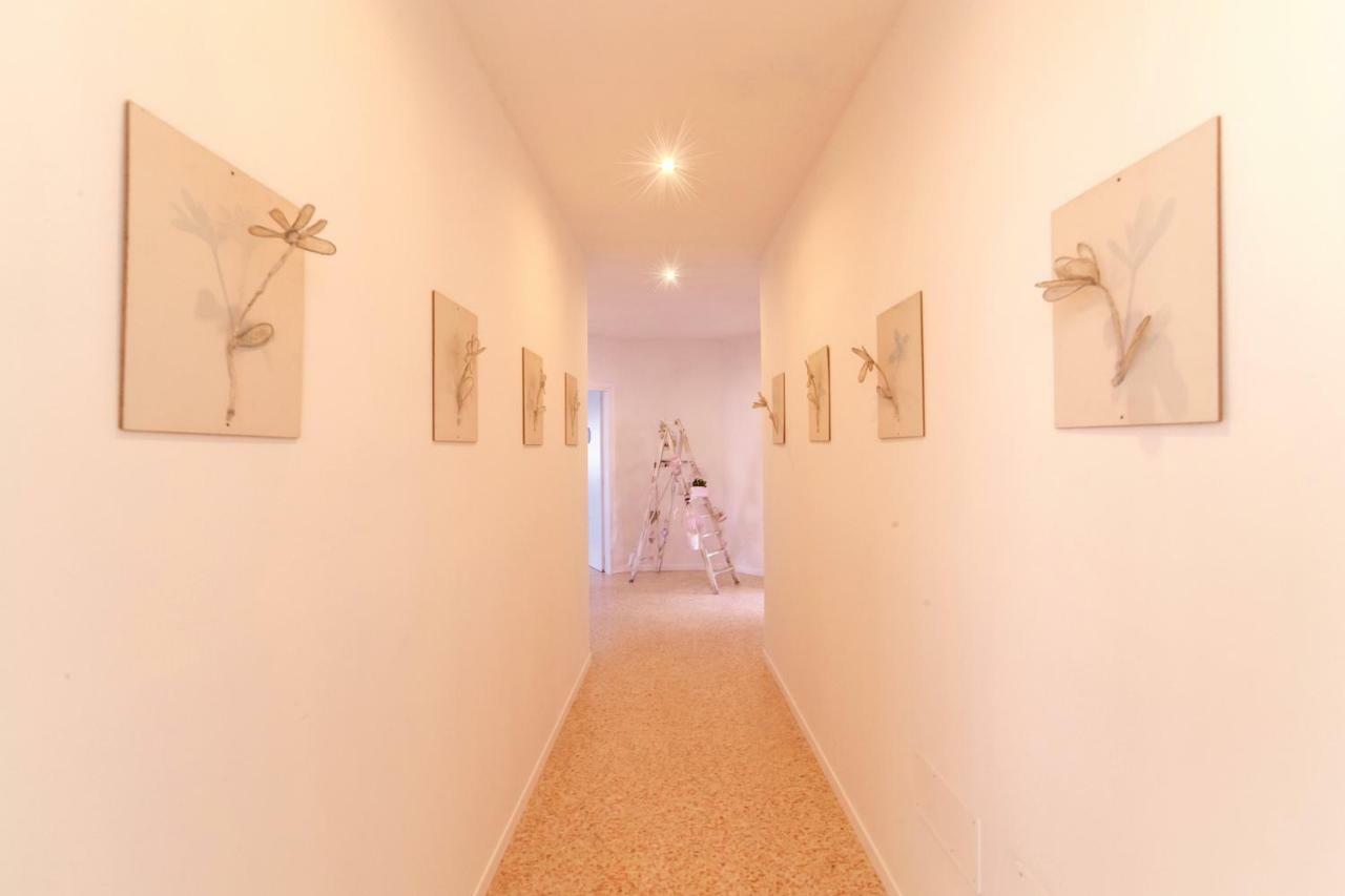 Hotel Joy Living à Sandrà Extérieur photo